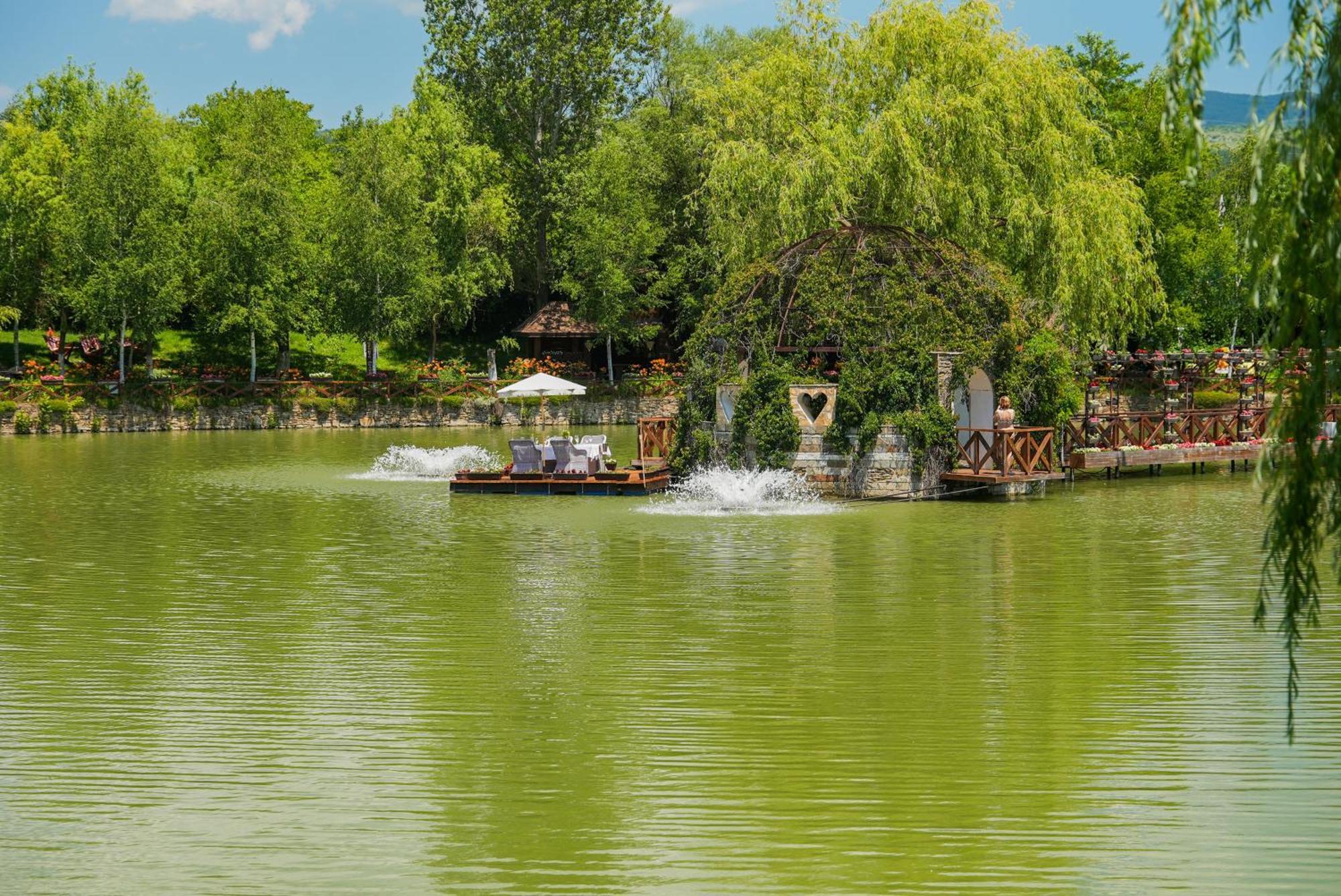风车水上乐园酒店 Gorna Malina 外观 照片